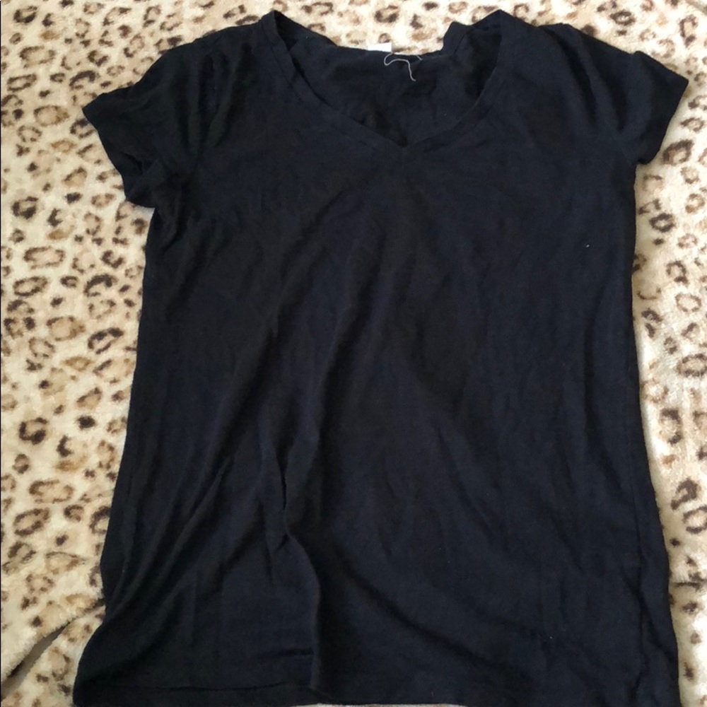 Black Tee